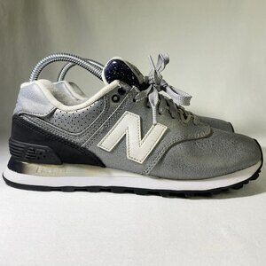 New Balance Gray and Black Athletic Shoes